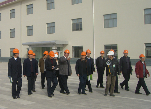 國(guó)家農(nóng)業(yè)部、財(cái)政部以及甘肅省農(nóng)業(yè)廳、財(cái)政廳等領(lǐng)導(dǎo)到公司考察調(diào)研